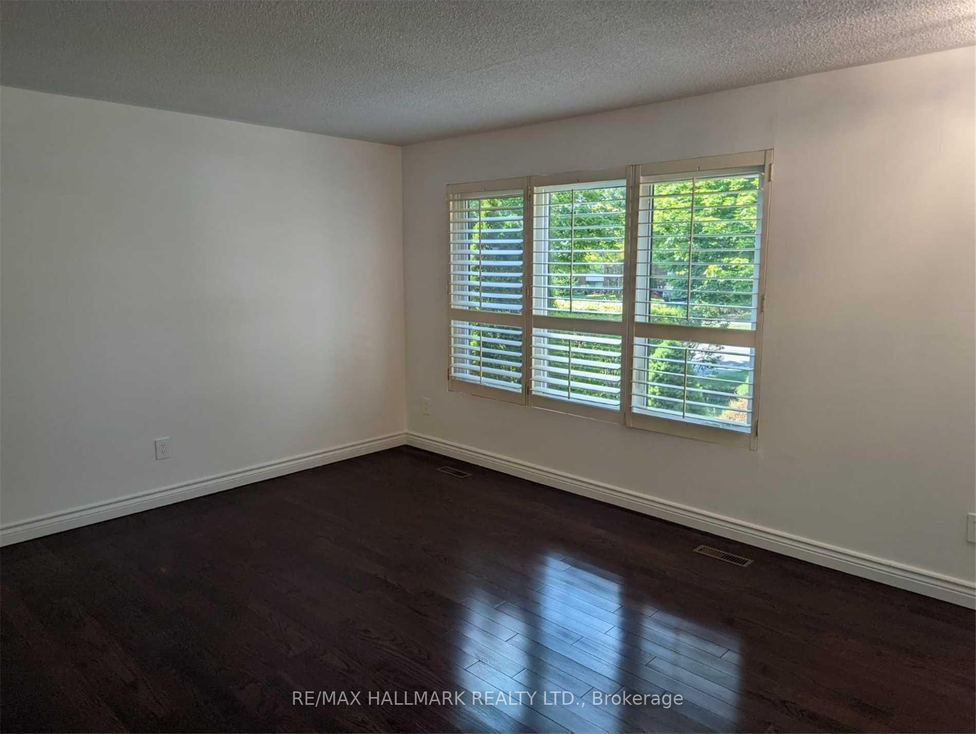 Photo 13 of 234 Romfield Circuit, Markham, Royal Orchard — HOMEH