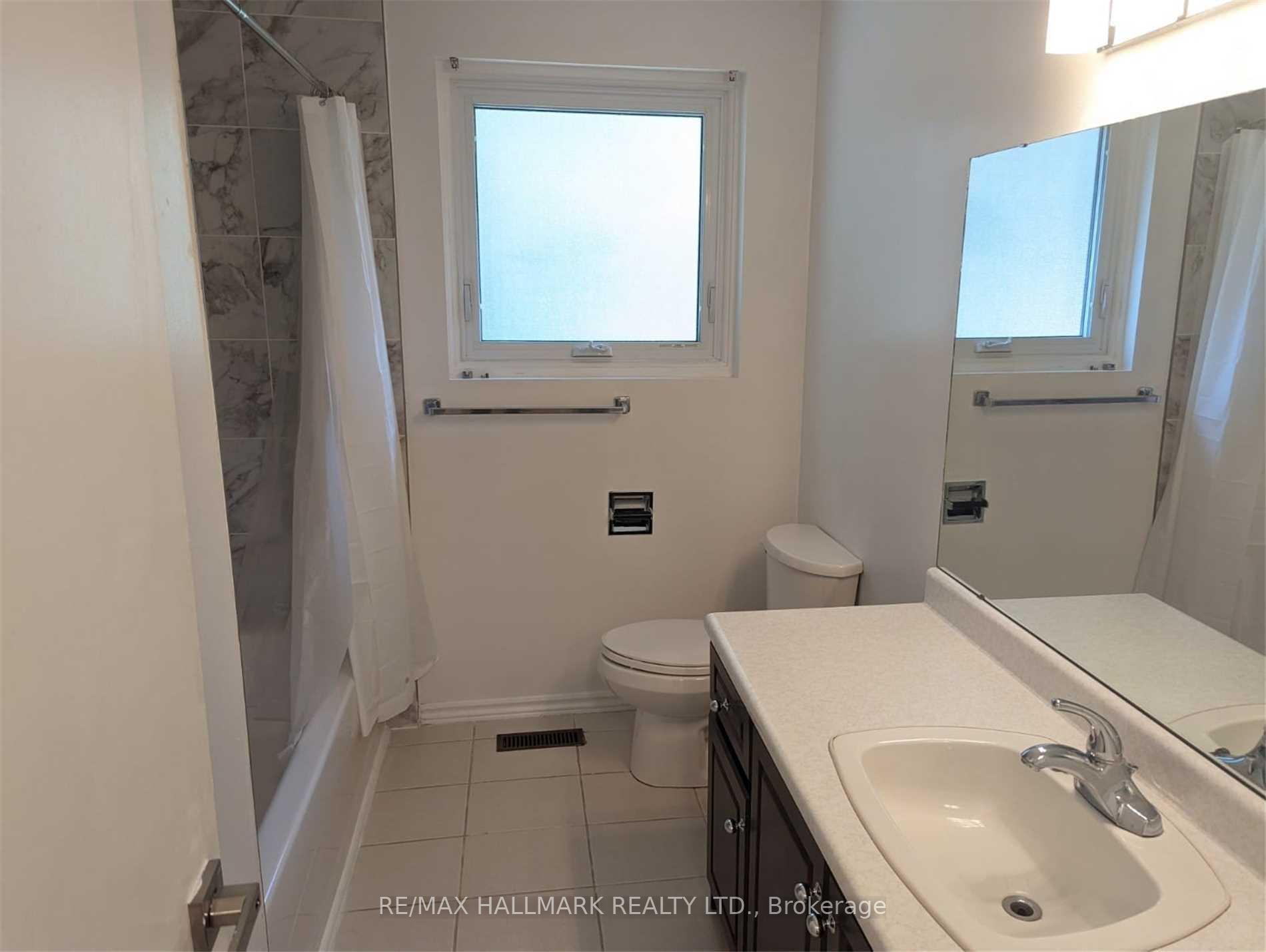 Photo 14 of 234 Romfield Circuit, Markham, Royal Orchard — HOMEH