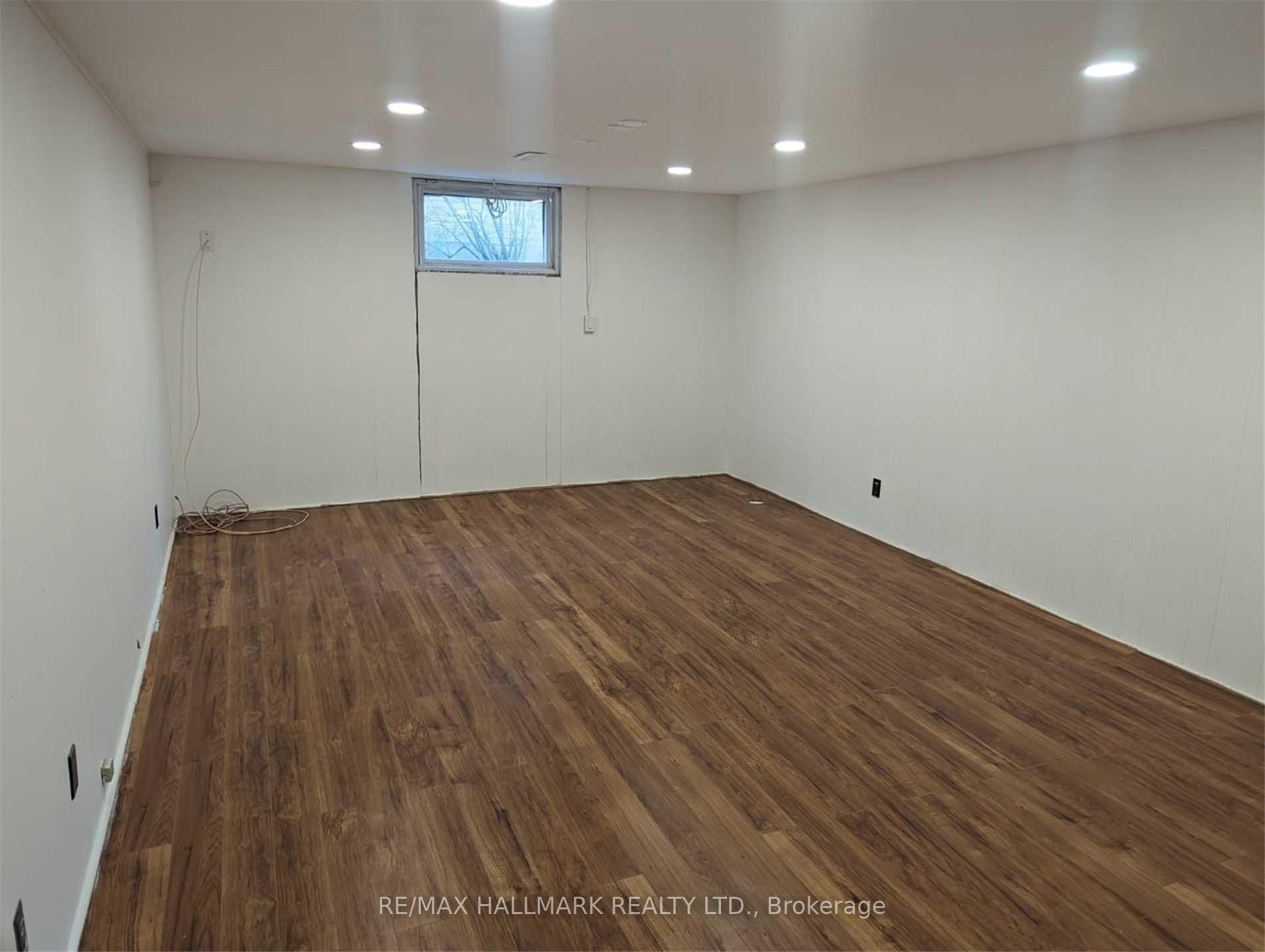 Photo 16 of 234 Romfield Circuit, Markham, Royal Orchard — HOMEH