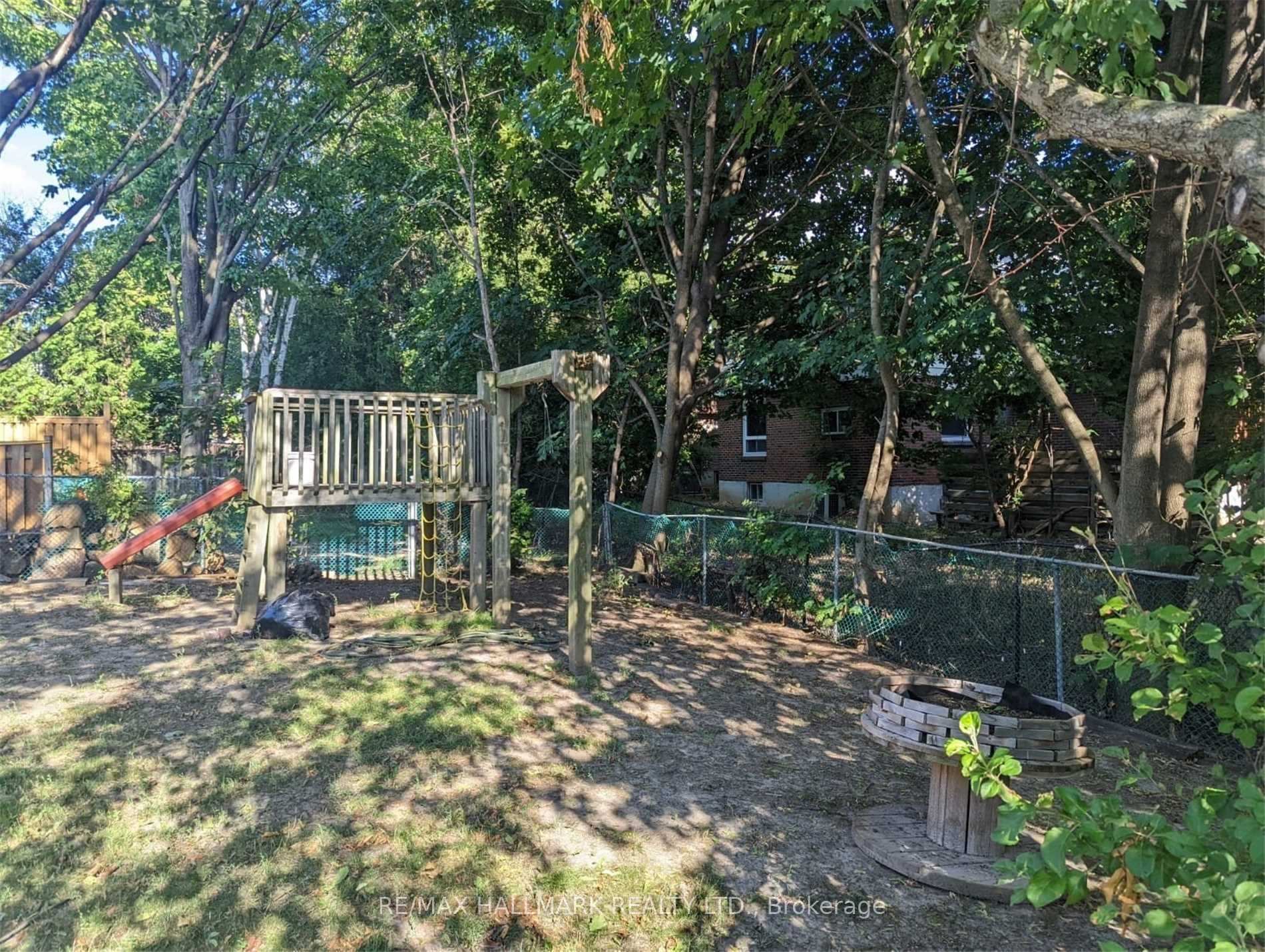 Photo 20 of 234 Romfield Circuit, Markham, Royal Orchard — HOMEH