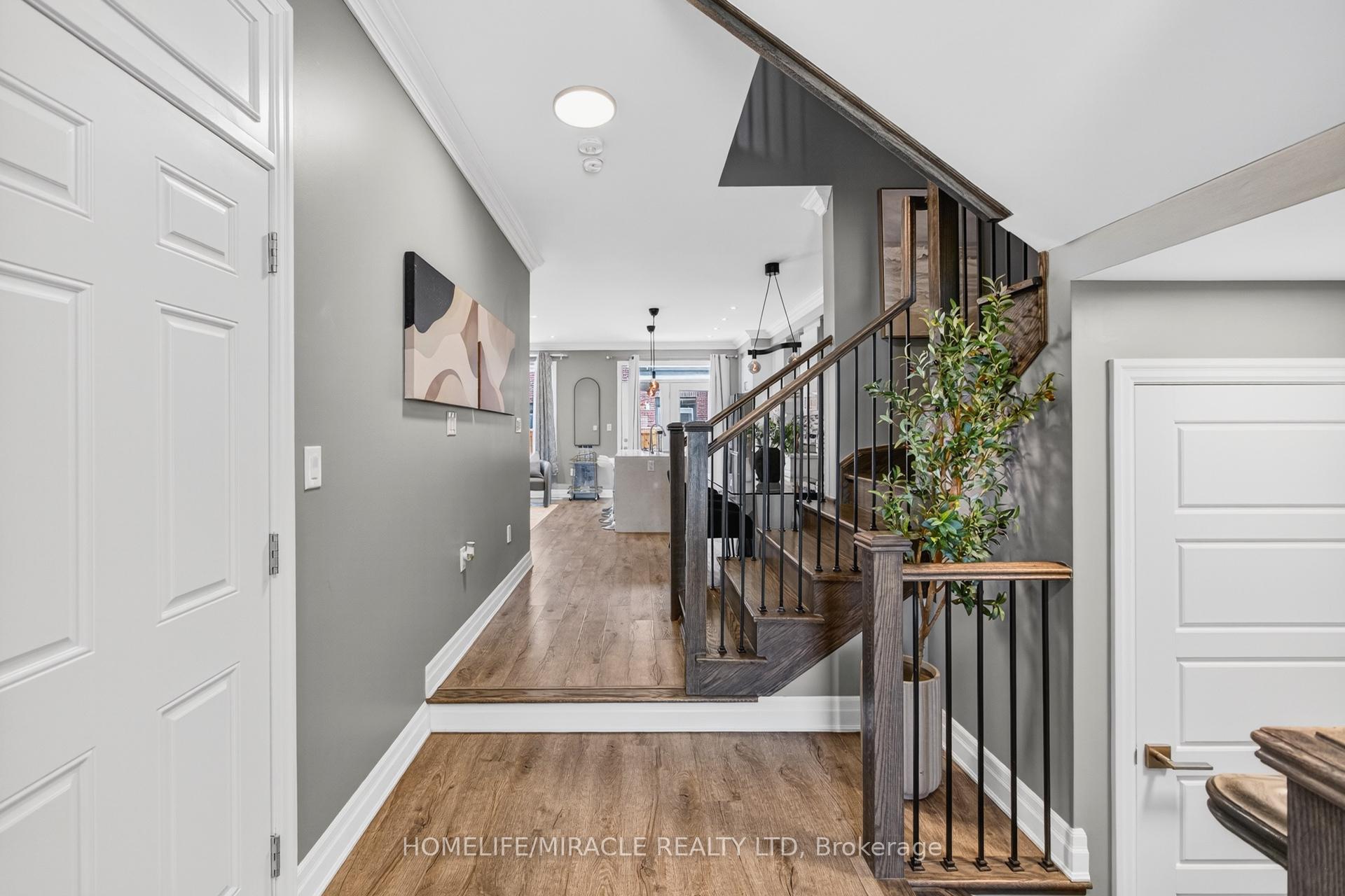Photo 4 of 1681 Sauble Court, Milton, Bowes — HOMEH