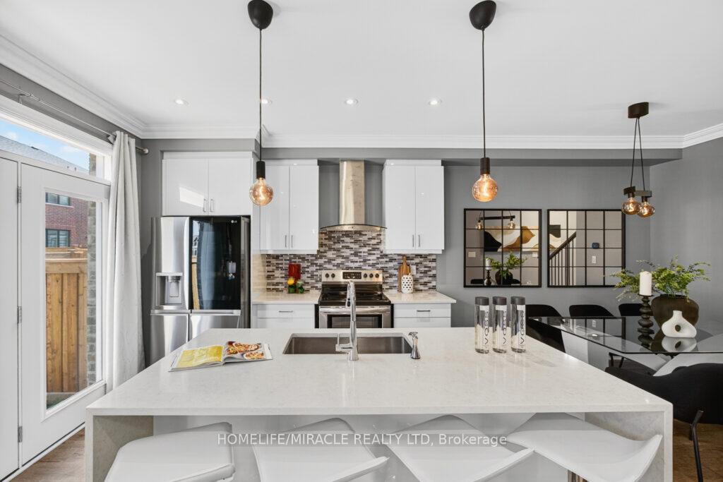 Photo 14 of 1681 Sauble Court, Milton, Bowes — HOMEH