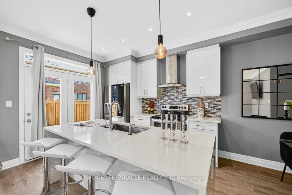 Photo 15 of 1681 Sauble Court, Milton, Bowes — HOMEH