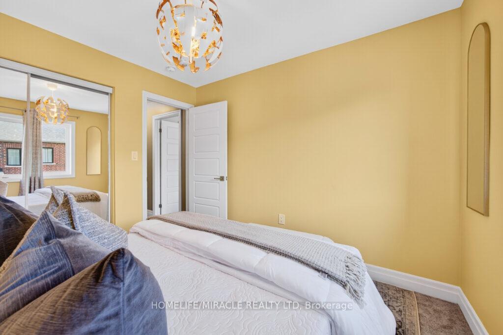 Photo 30 of 1681 Sauble Court, Milton, Bowes — HOMEH