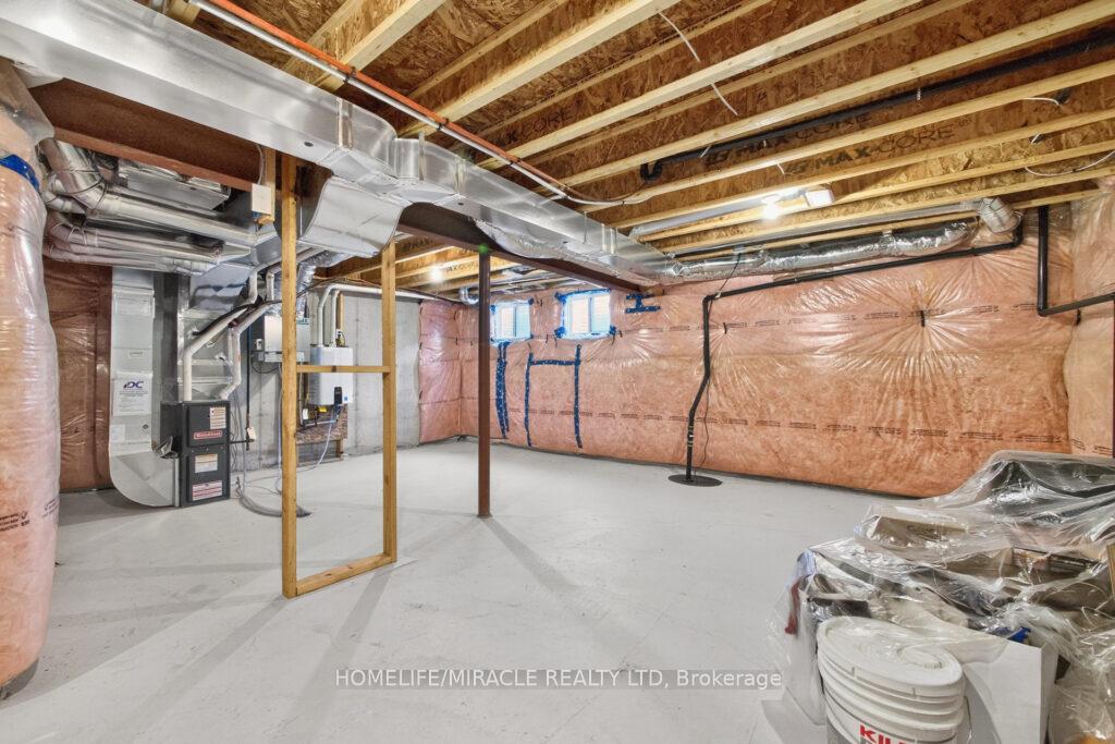 Photo 31 of 1681 Sauble Court, Milton, Bowes — HOMEH