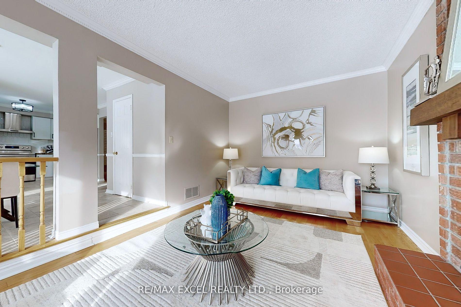 Photo 9 of 31 Barlow Road, Markham, Unionville — HOMEH