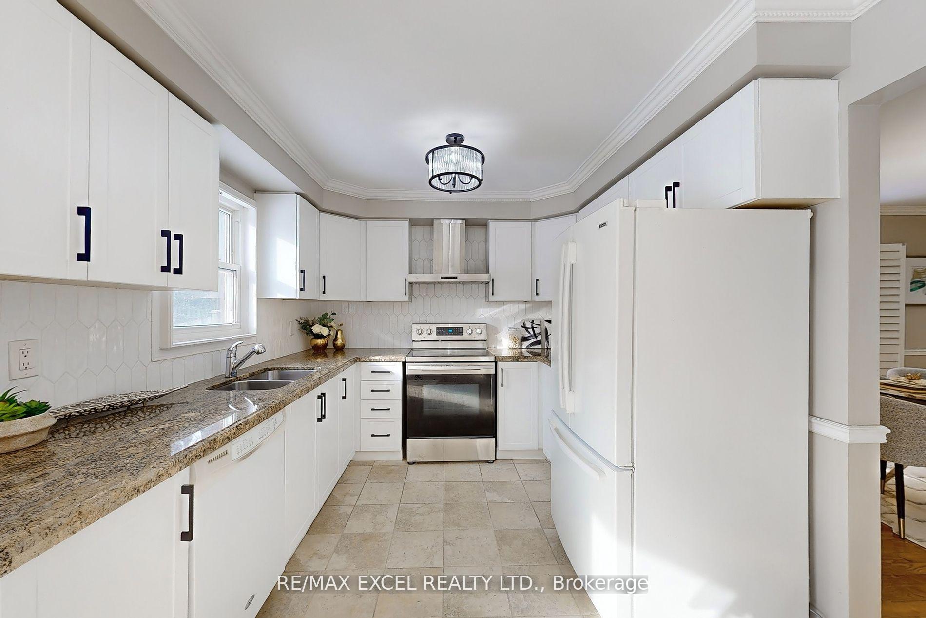 Photo 12 of 31 Barlow Road, Markham, Unionville — HOMEH