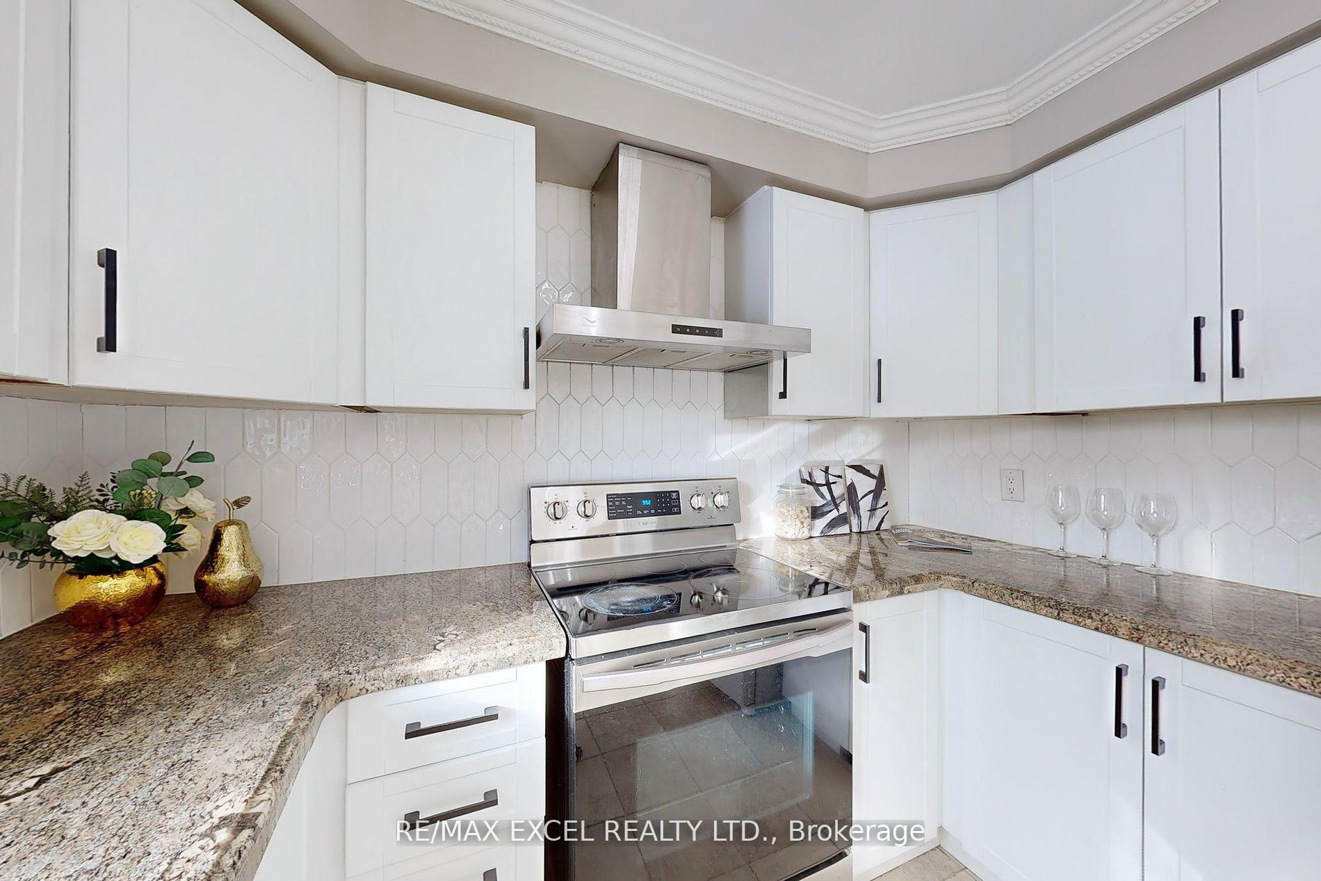 Photo 13 of 31 Barlow Road, Markham, Unionville — HOMEH