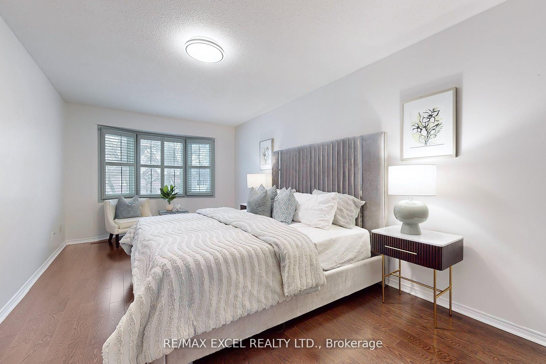 Photo 17 of 31 Barlow Road, Markham, Unionville — HOMEH