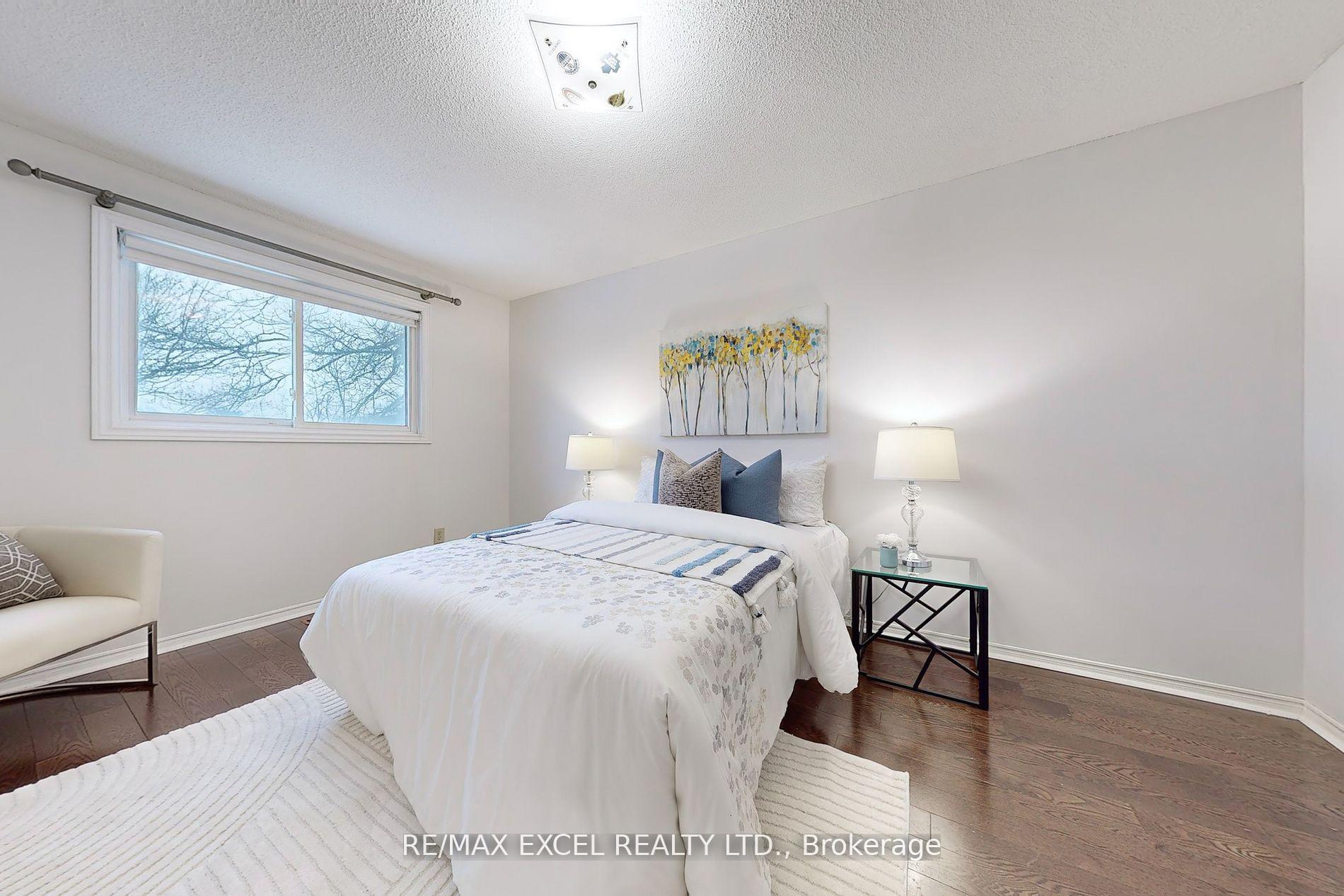 Photo 21 of 31 Barlow Road, Markham, Unionville — HOMEH