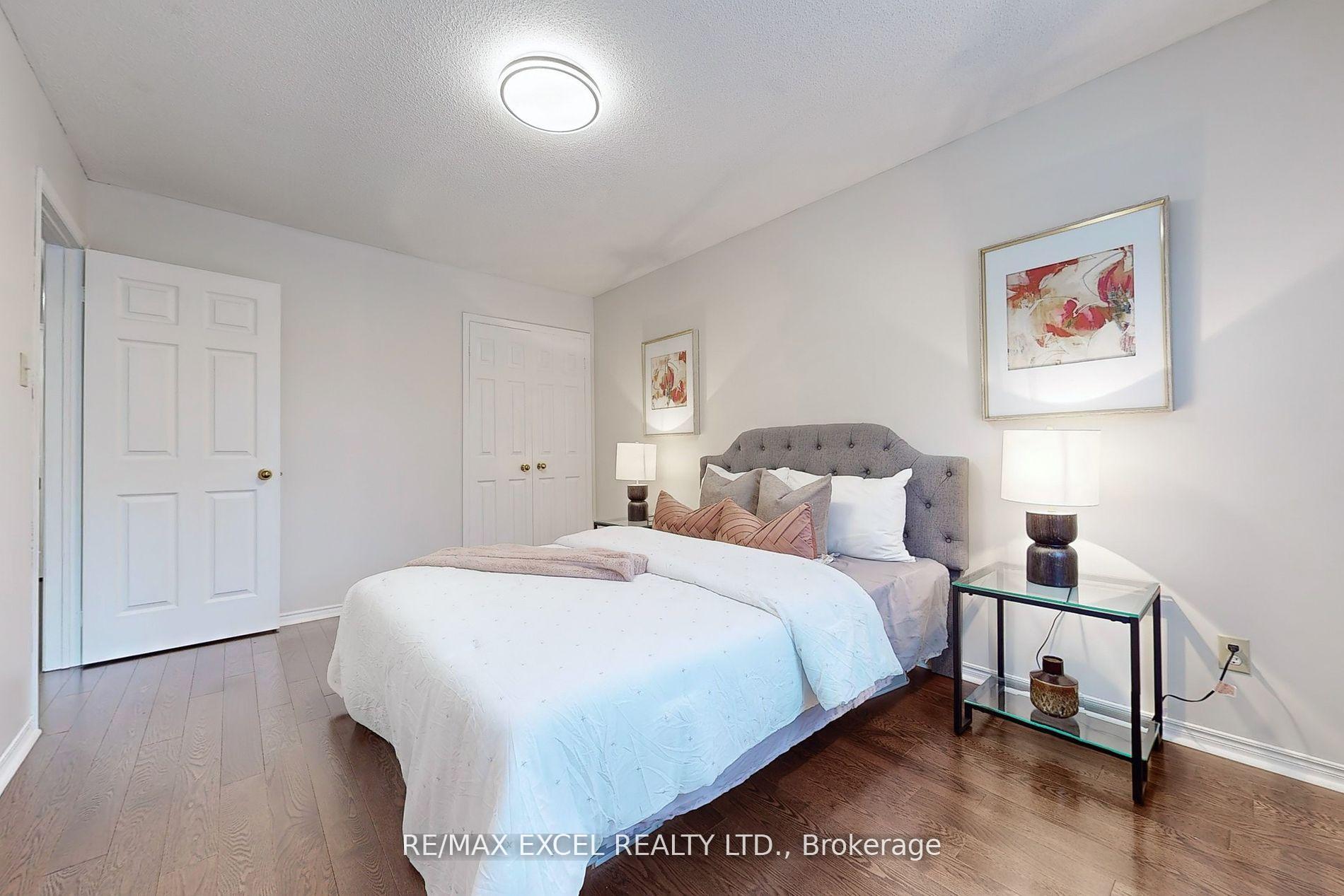Photo 24 of 31 Barlow Road, Markham, Unionville — HOMEH