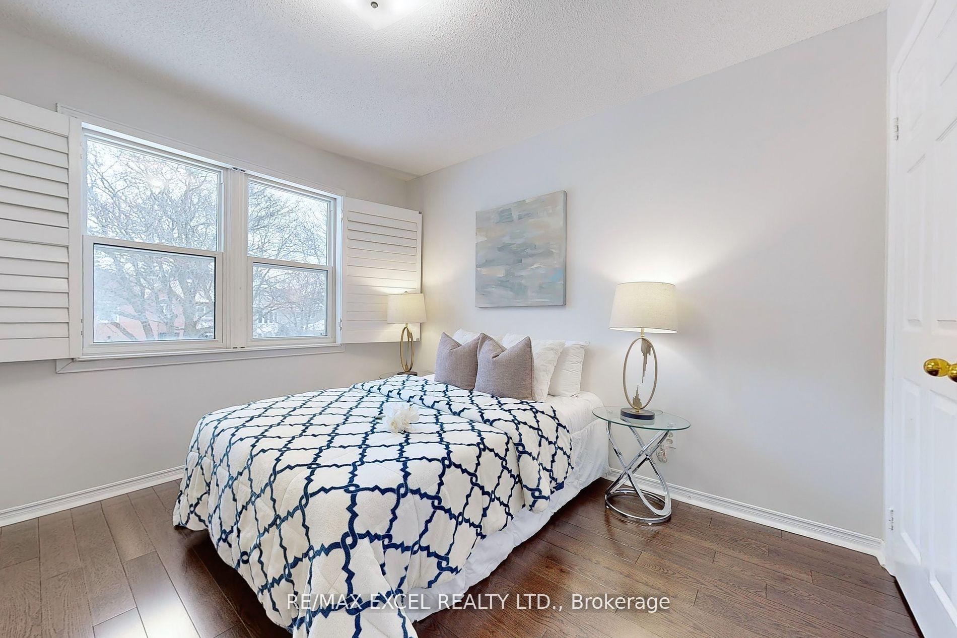Photo 25 of 31 Barlow Road, Markham, Unionville — HOMEH