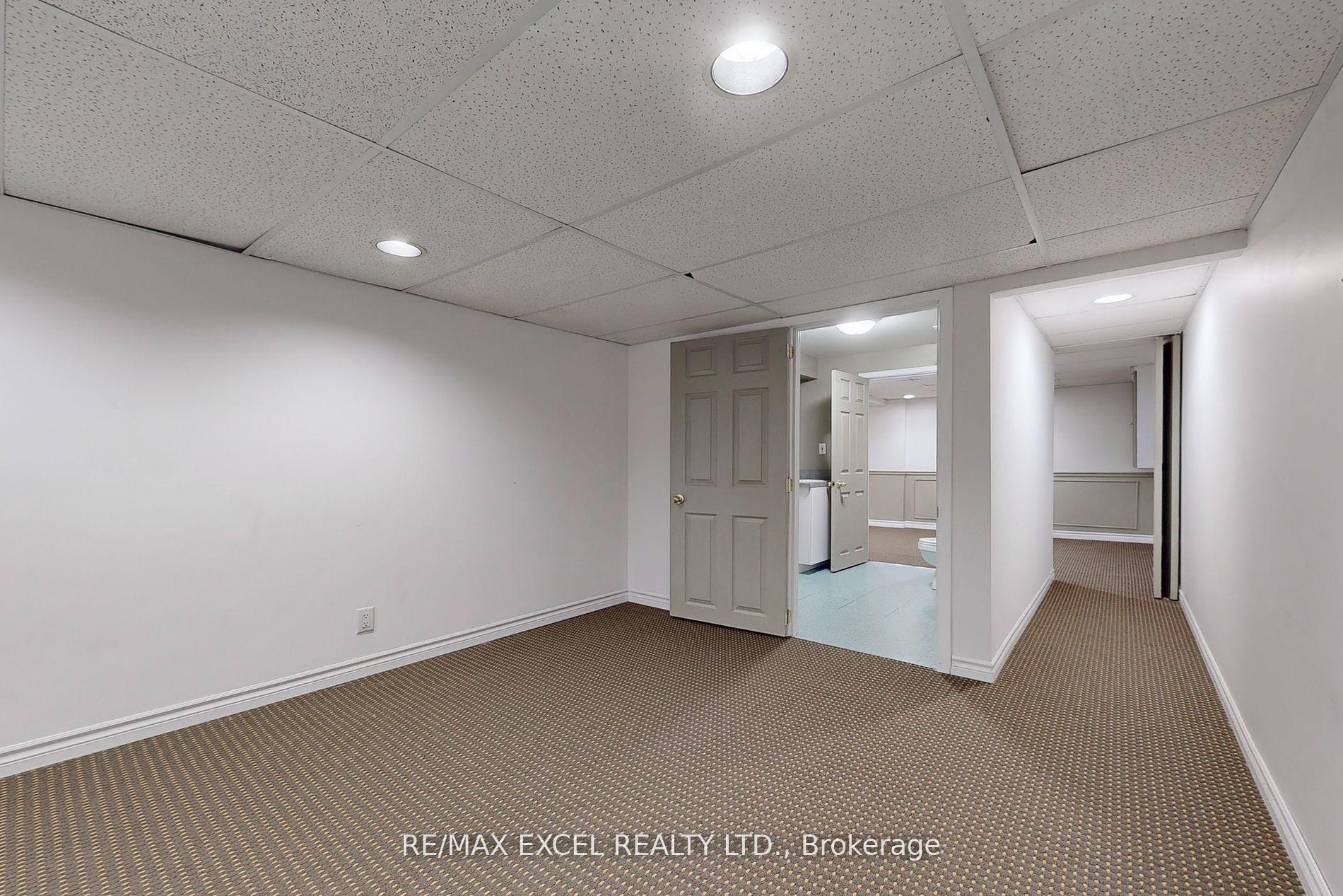 Photo 32 of 31 Barlow Road, Markham, Unionville — HOMEH
