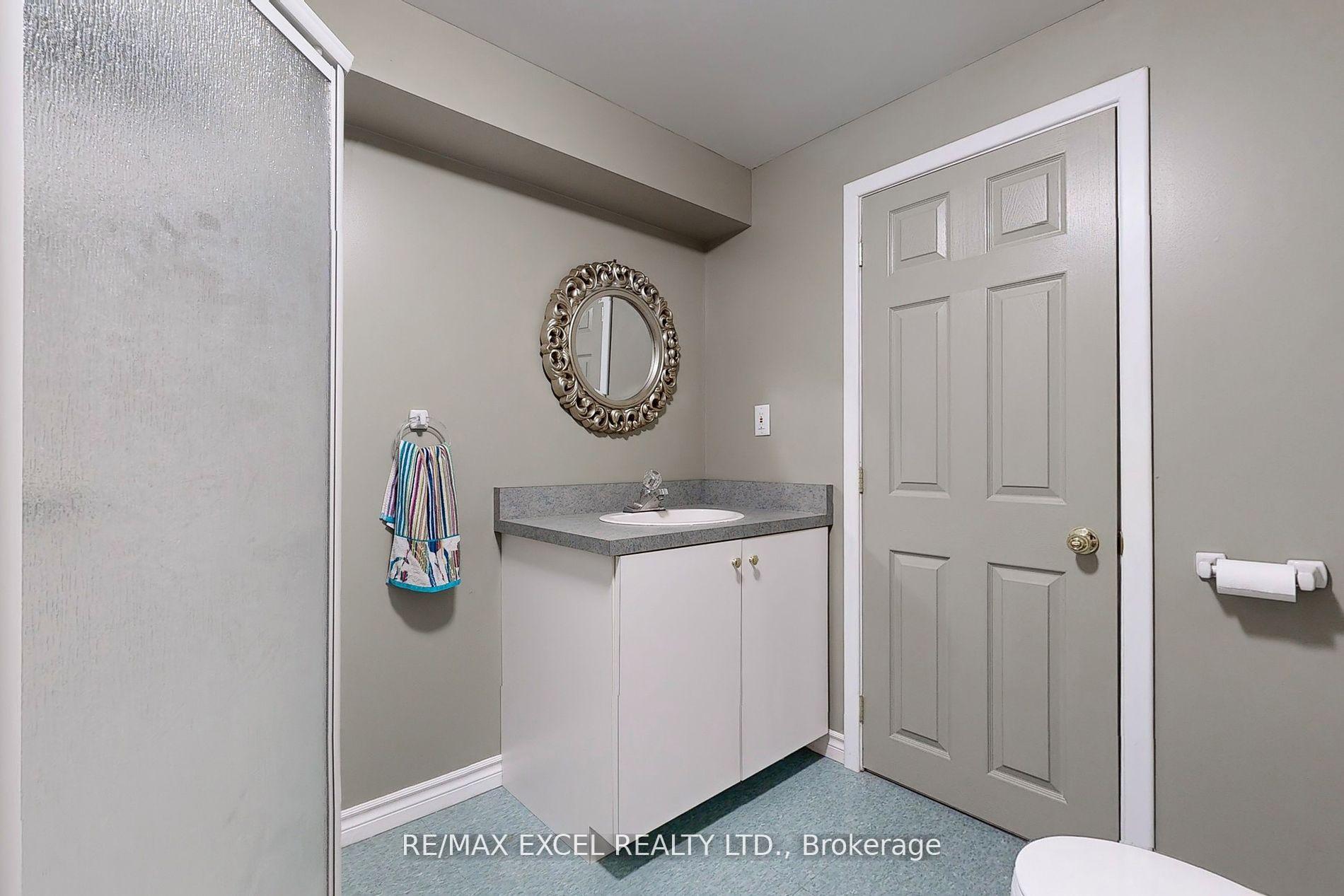 Photo 33 of 31 Barlow Road, Markham, Unionville — HOMEH