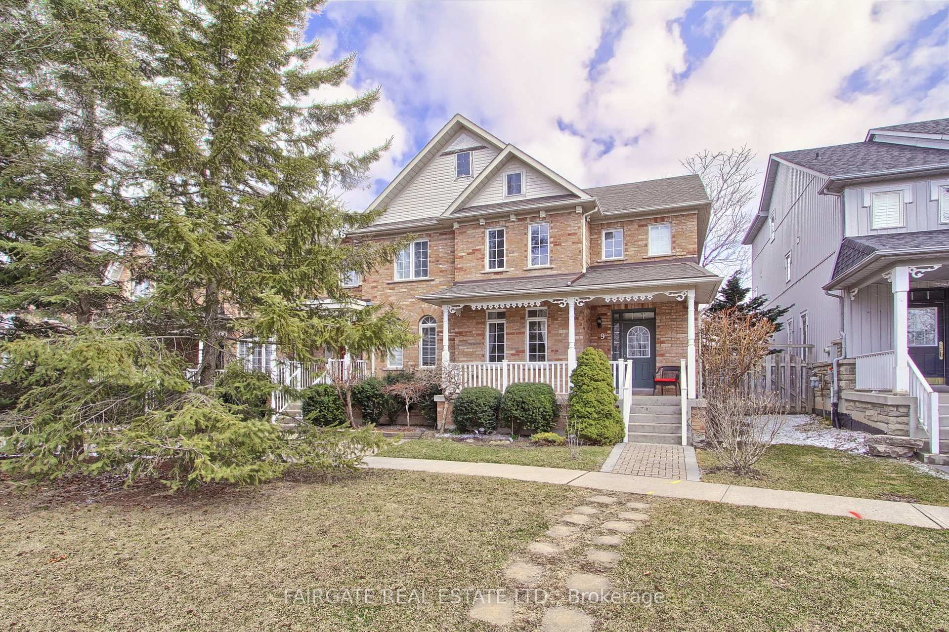 Photo 2 of 9 Colty Drive, Markham, Angus Glen — HOMEH