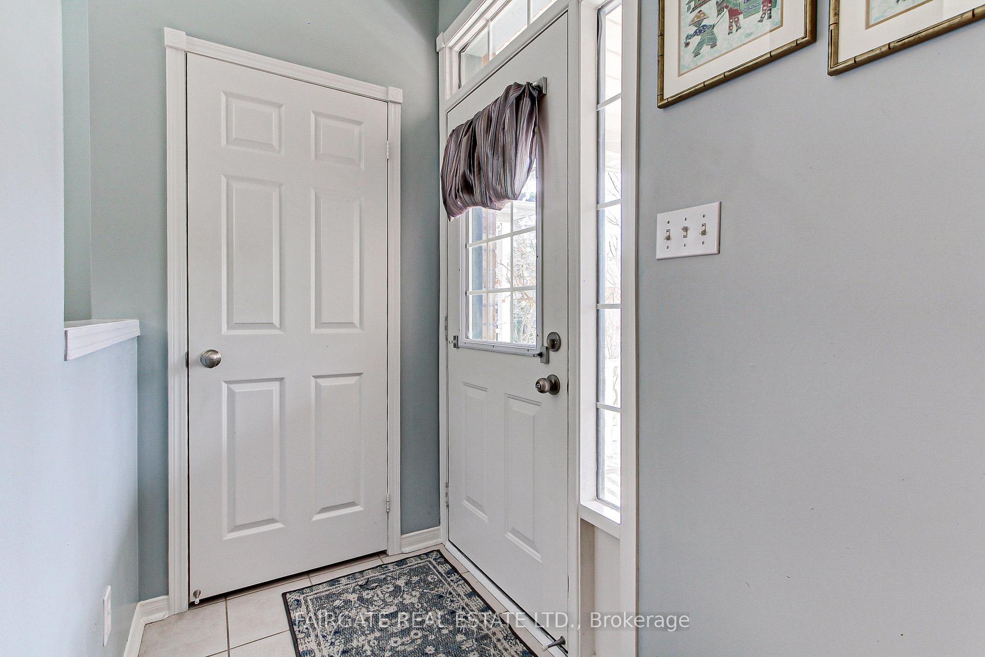 Photo 4 of 9 Colty Drive, Markham, Angus Glen — HOMEH
