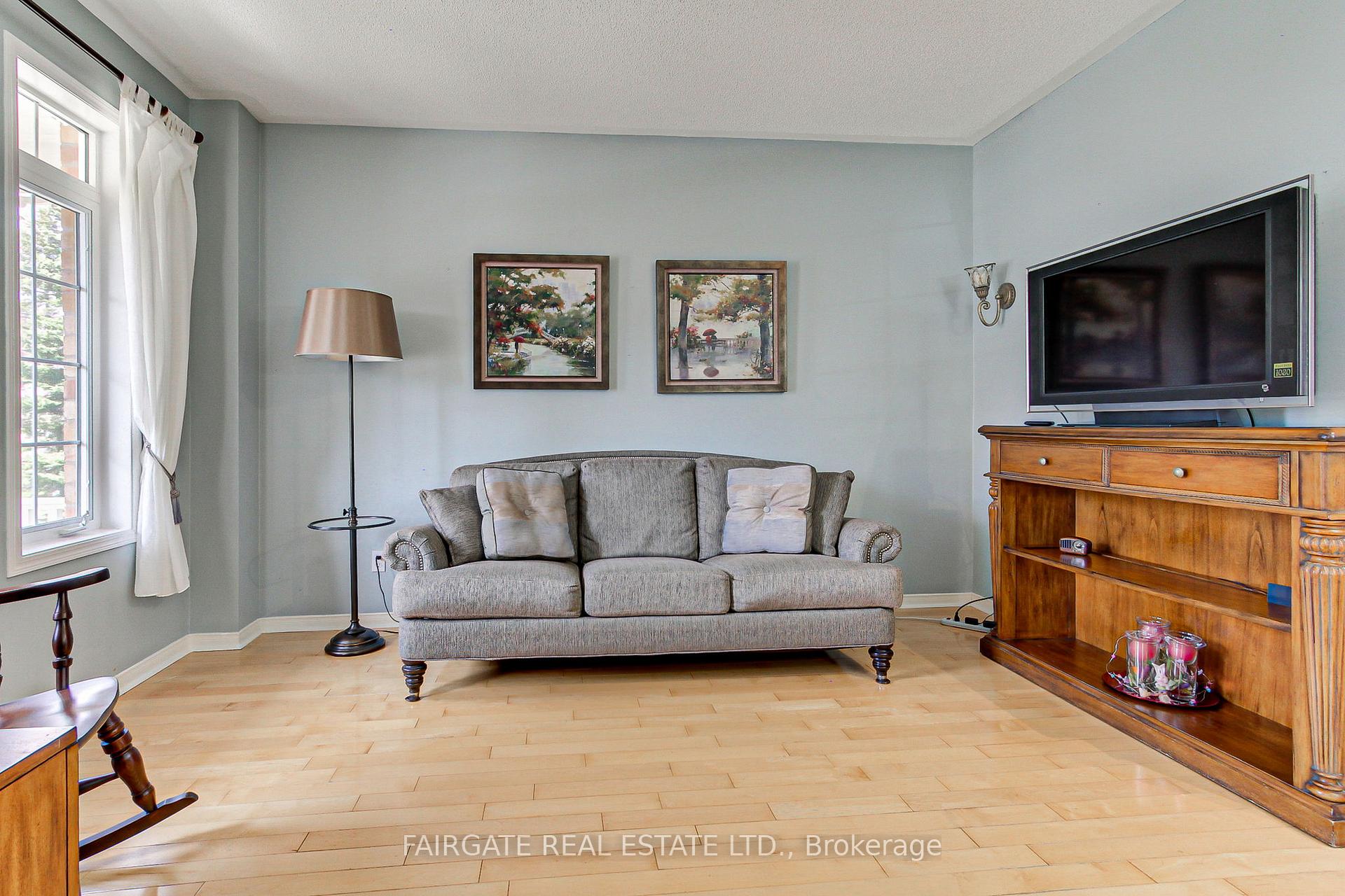 Photo 6 of 9 Colty Drive, Markham, Angus Glen — HOMEH
