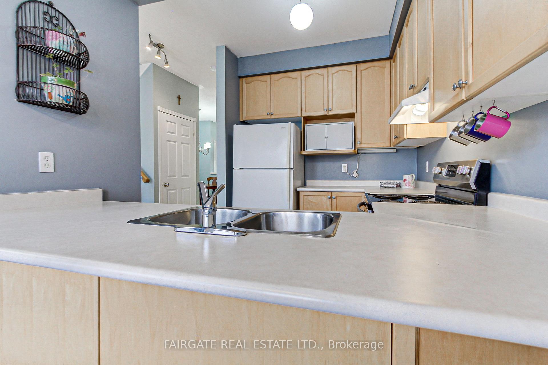 Photo 12 of 9 Colty Drive, Markham, Angus Glen — HOMEH
