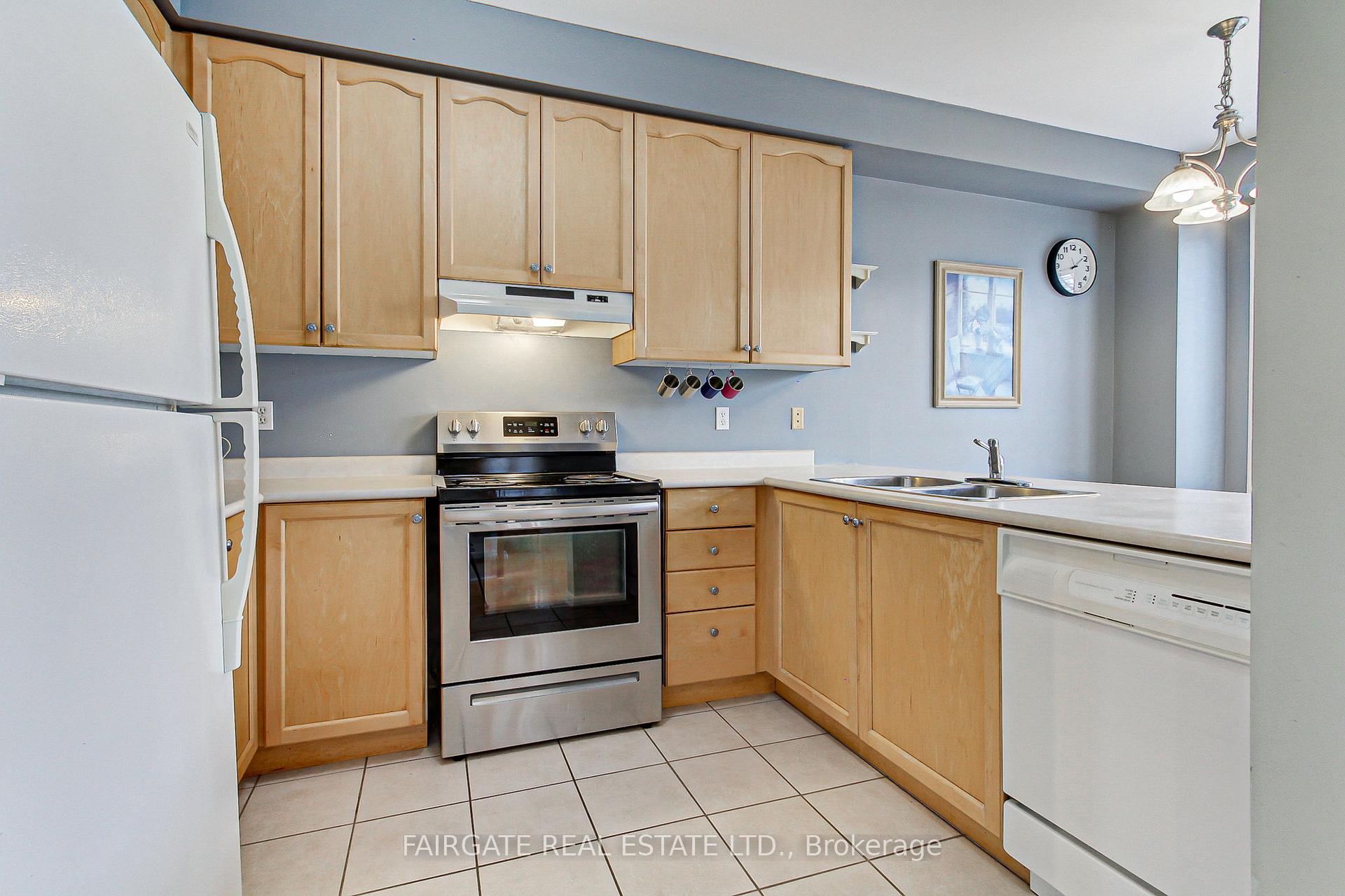 Photo 13 of 9 Colty Drive, Markham, Angus Glen — HOMEH