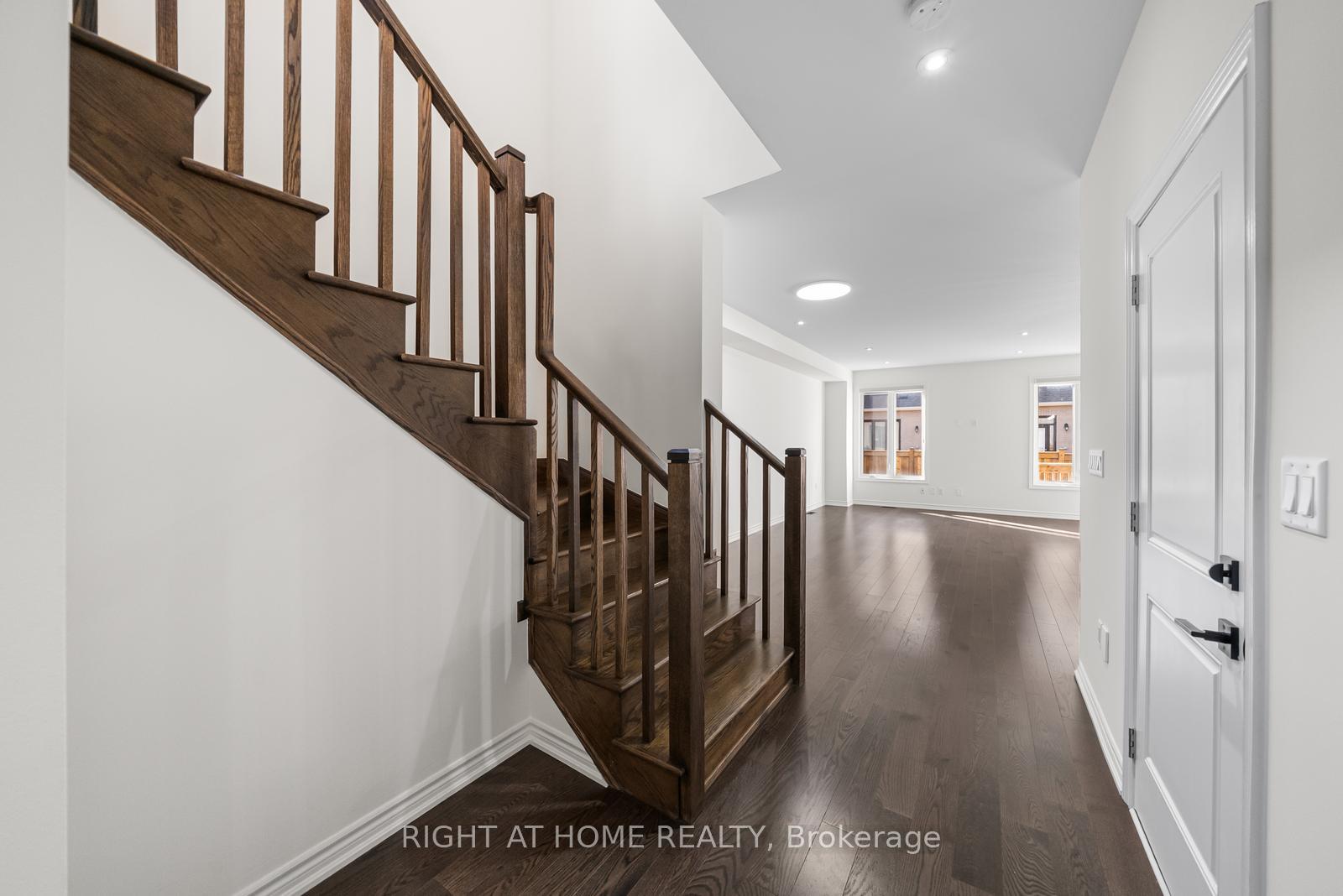 Photo 4 of 471 Bergamot Avenue, Milton, Walker — HOMEH