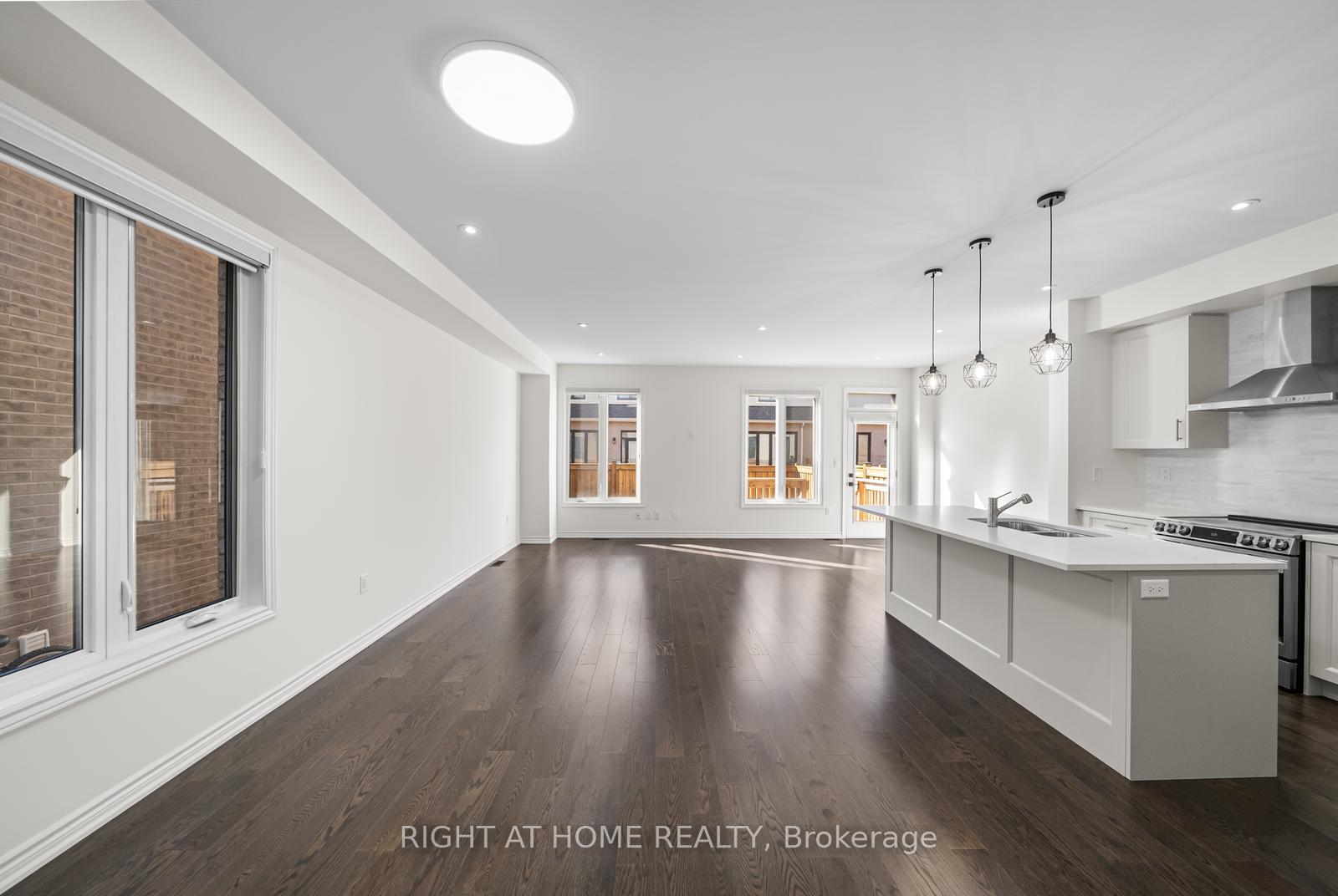 Photo 7 of 471 Bergamot Avenue, Milton, Walker — HOMEH