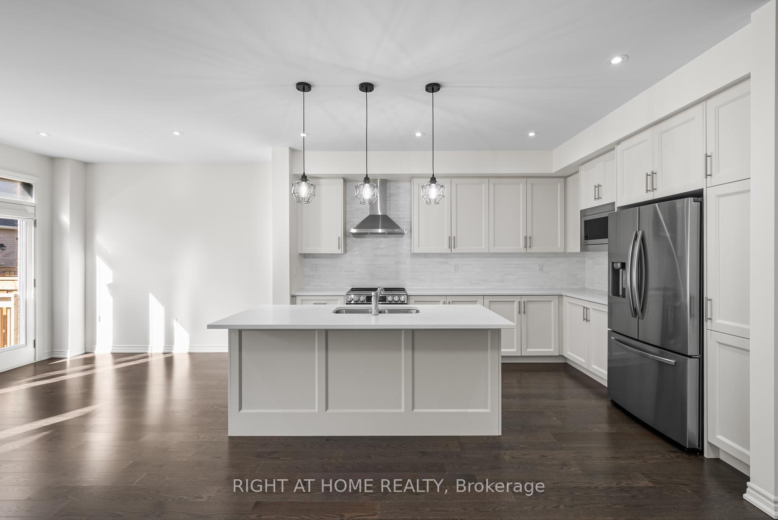 Photo 8 of 471 Bergamot Avenue, Milton, Walker — HOMEH