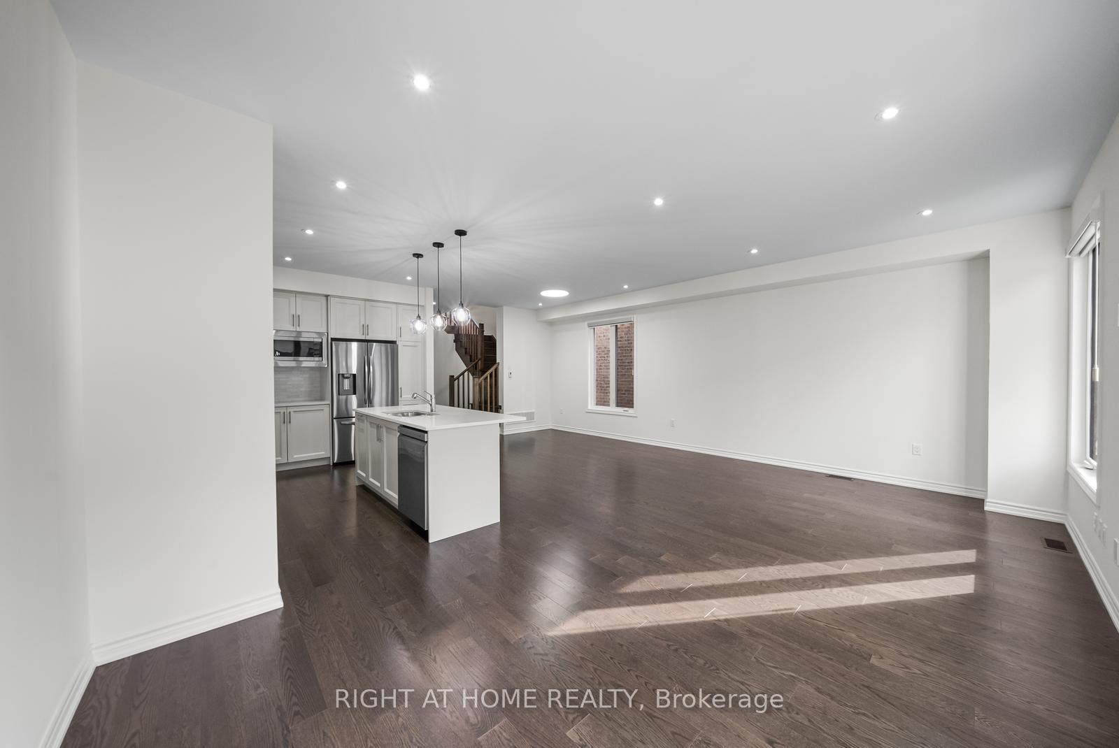 Photo 13 of 471 Bergamot Avenue, Milton, Walker — HOMEH