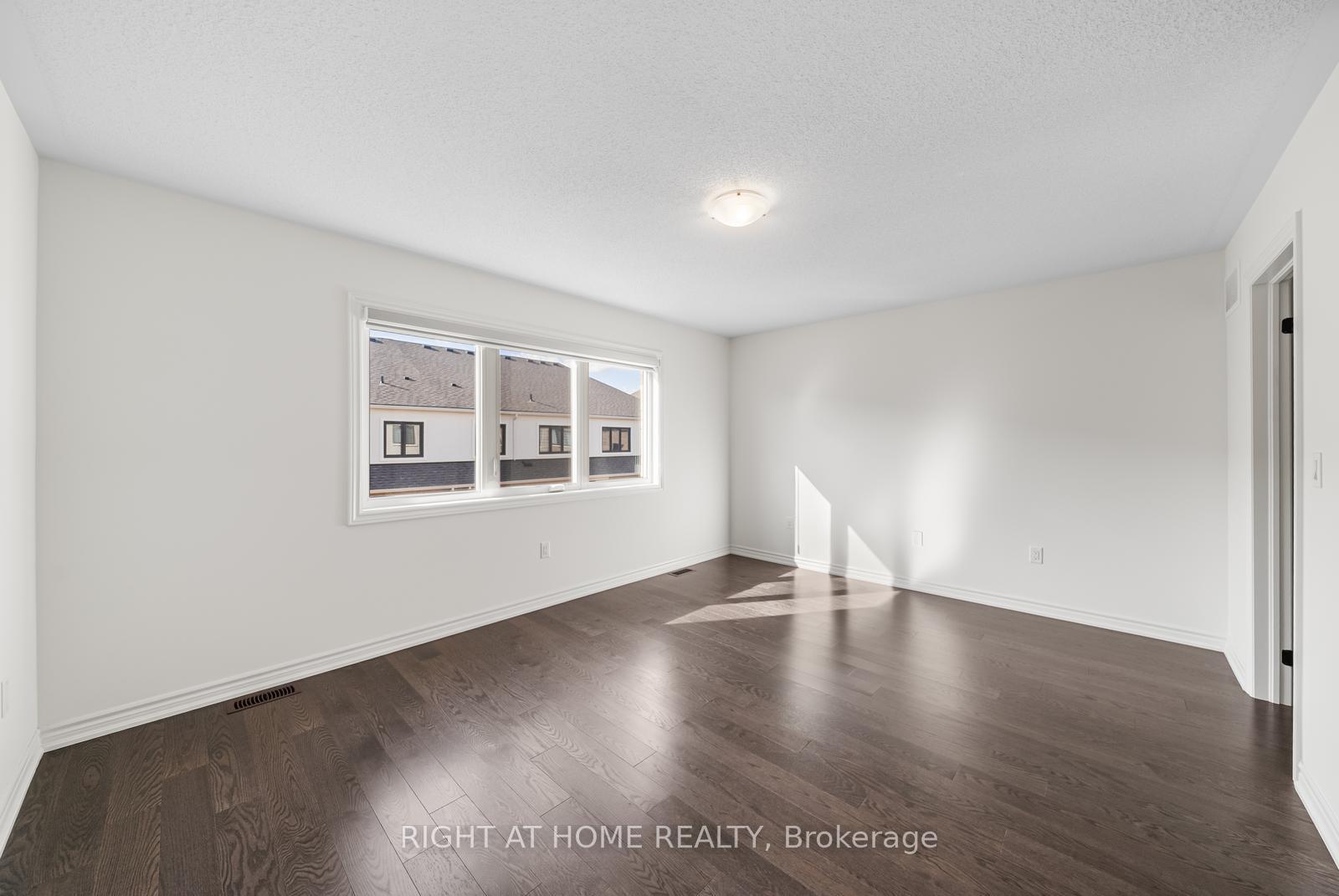 Photo 20 of 471 Bergamot Avenue, Milton, Walker — HOMEH