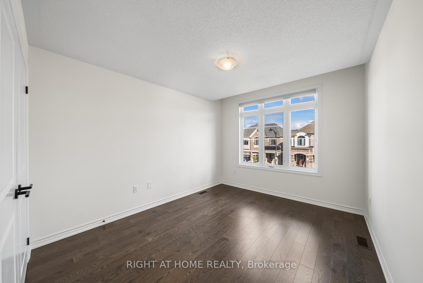 Photo 27 of 471 Bergamot Avenue, Milton, Walker — HOMEH