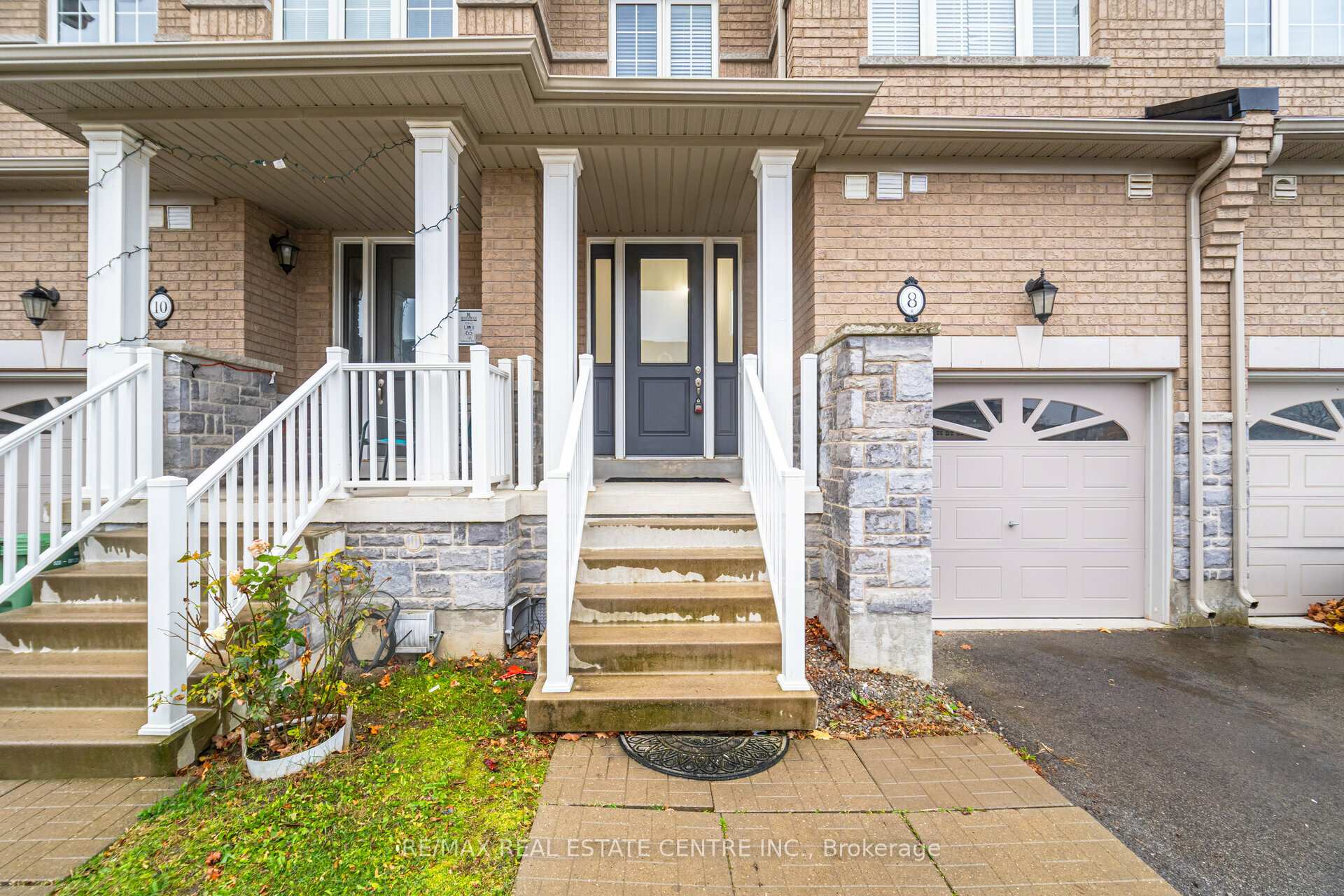 Photo 3 of 8 Talence Drive, Hamilton, Stoney Creek — HOMEH