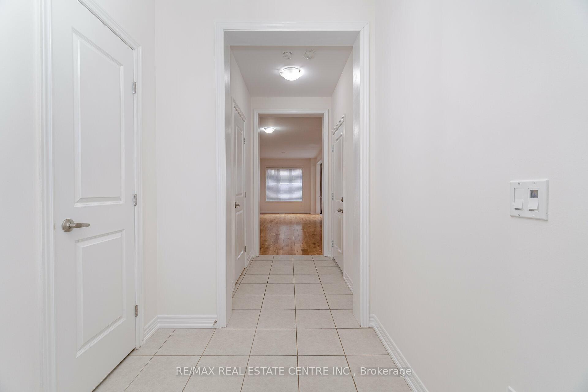 Photo 5 of 8 Talence Drive, Hamilton, Stoney Creek — HOMEH