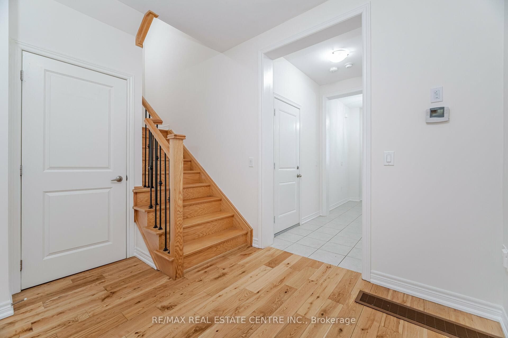 Photo 19 of 8 Talence Drive, Hamilton, Stoney Creek — HOMEH