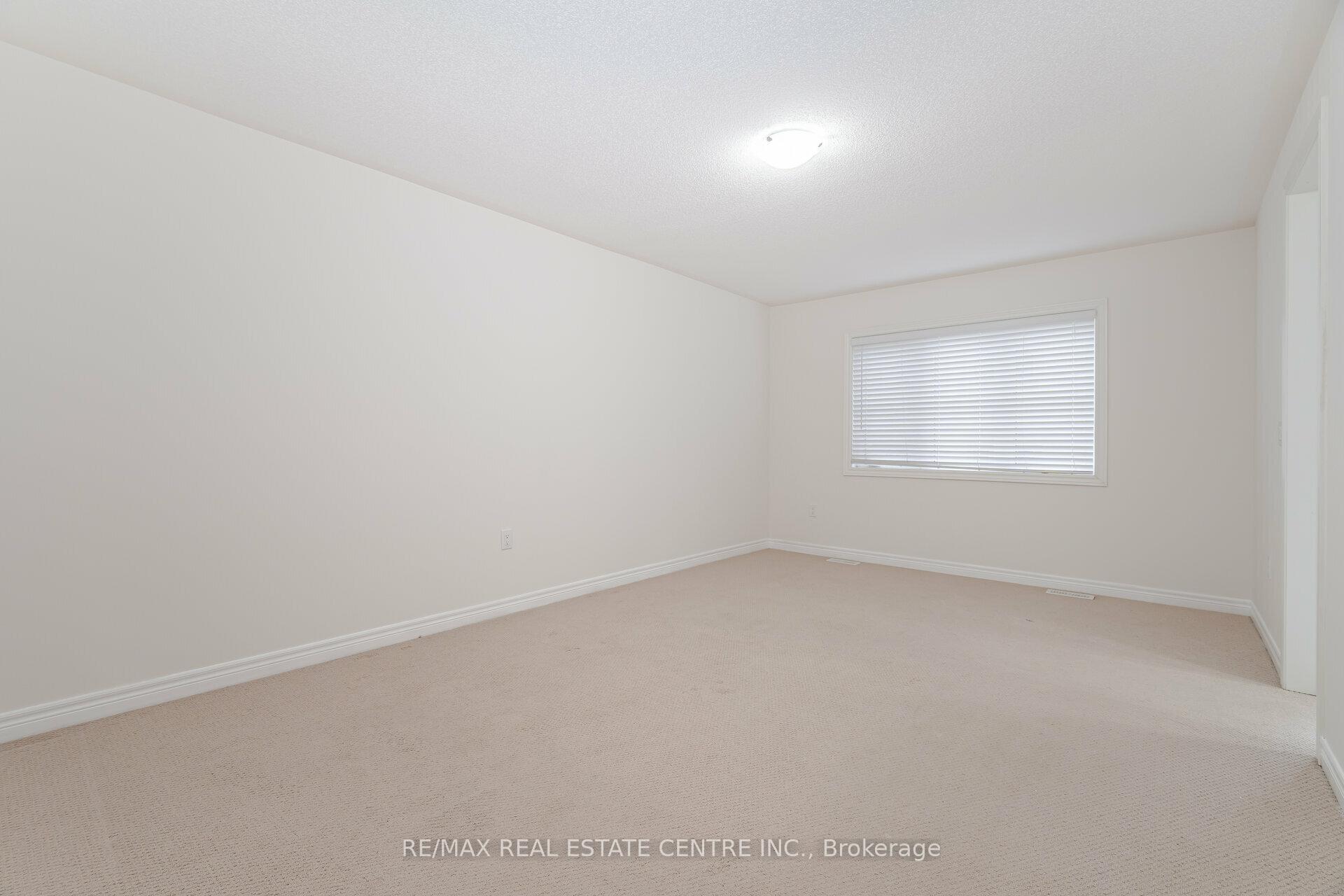 Photo 21 of 8 Talence Drive, Hamilton, Stoney Creek — HOMEH
