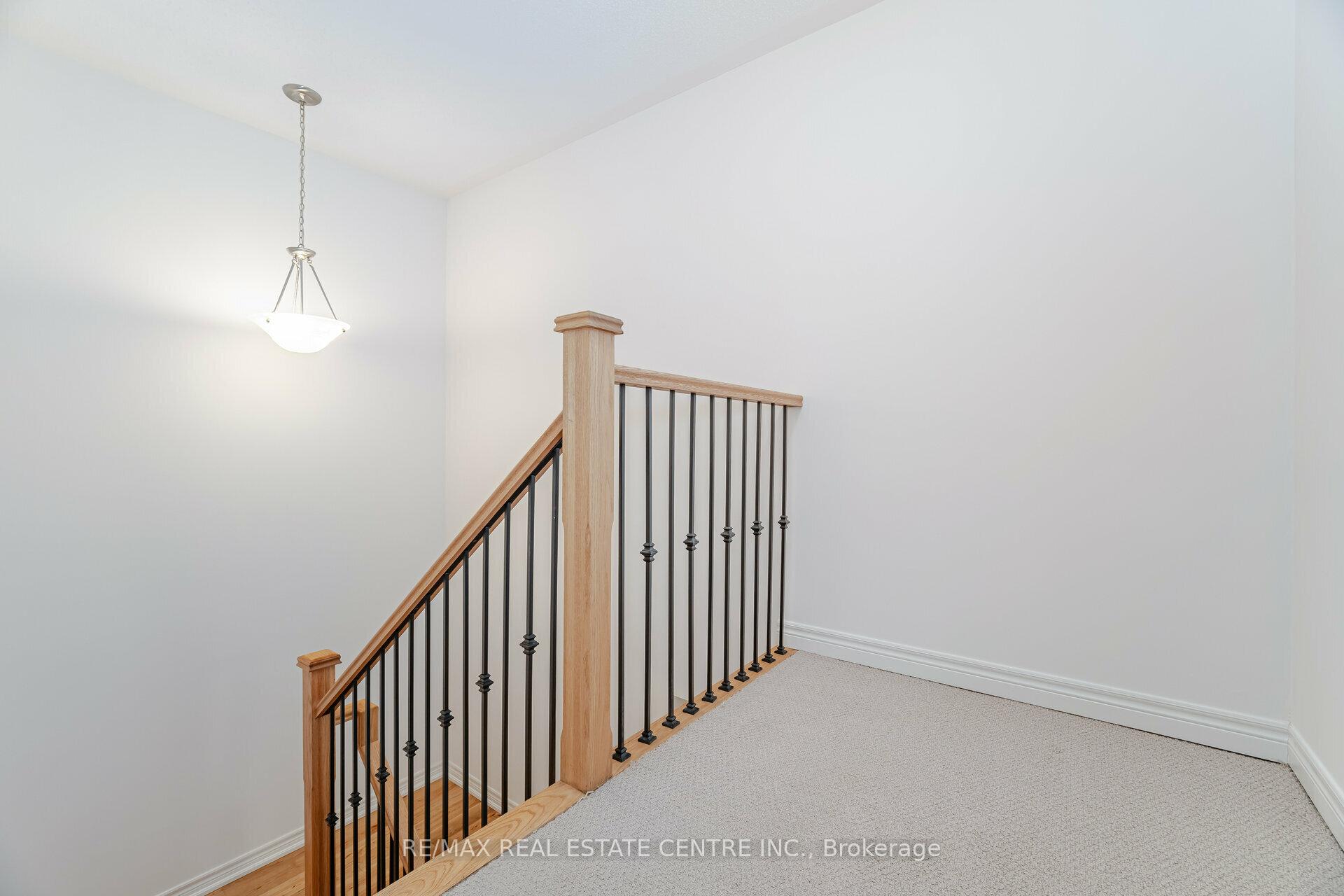 Photo 33 of 8 Talence Drive, Hamilton, Stoney Creek — HOMEH