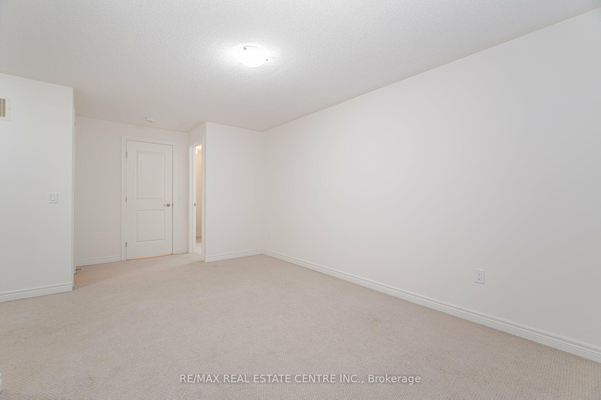 Photo 38 of 8 Talence Drive, Hamilton, Stoney Creek — HOMEH