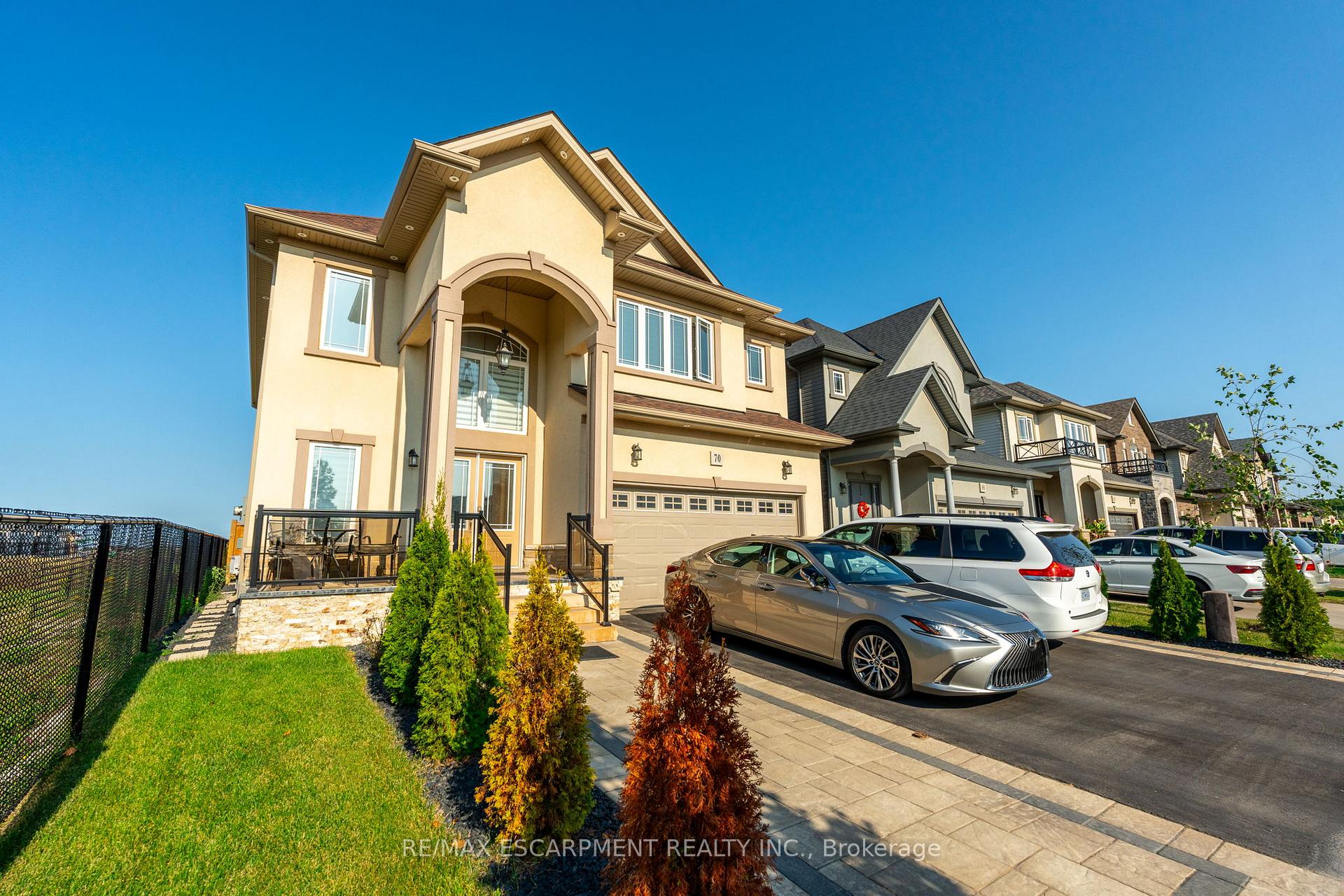 Photo 3 of Unit Bsmnt, 70 Rockledge Drive, Hamilton, Stoney Creek Mountain — HOMEH