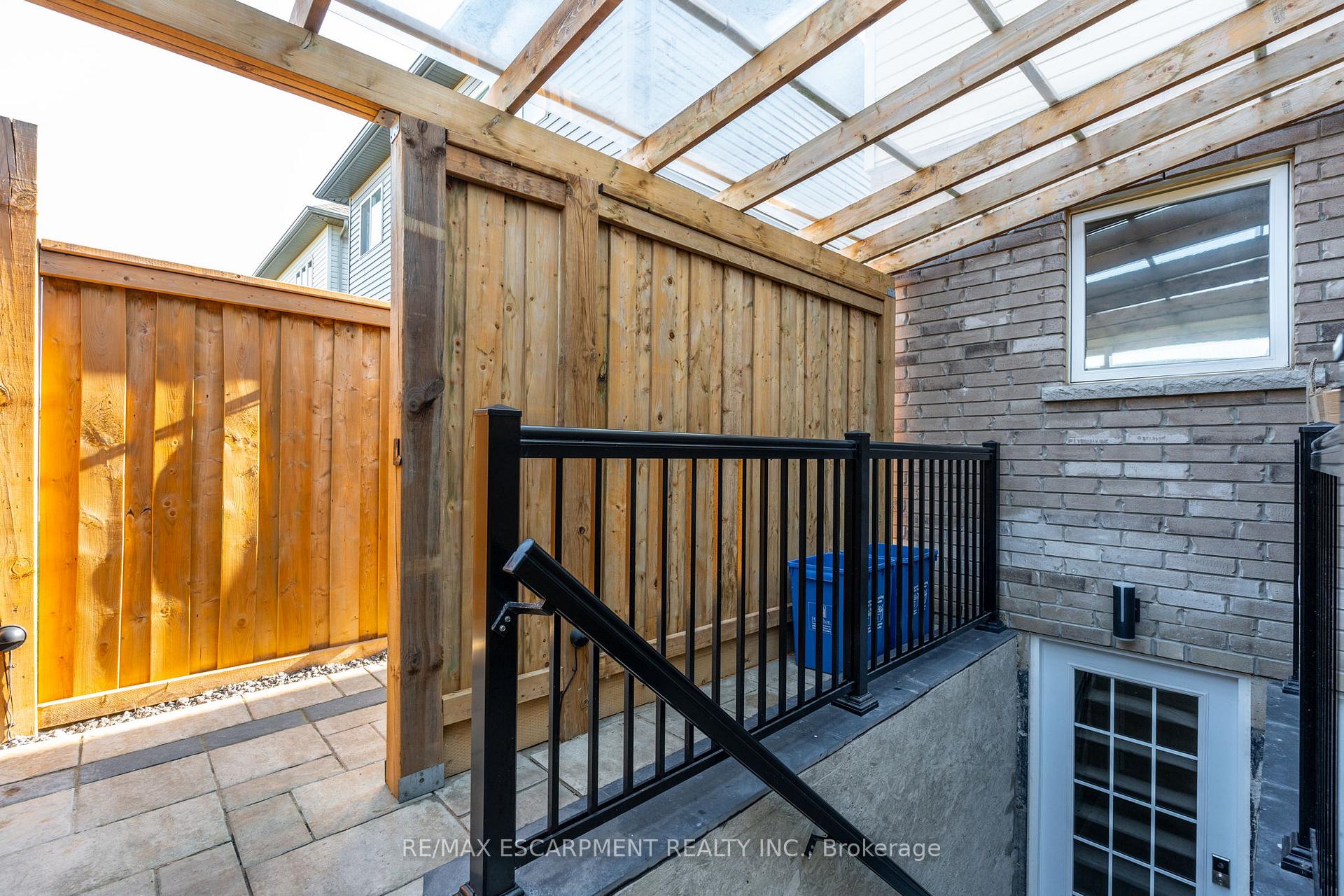 Photo 5 of Unit Bsmnt, 70 Rockledge Drive, Hamilton, Stoney Creek Mountain — HOMEH