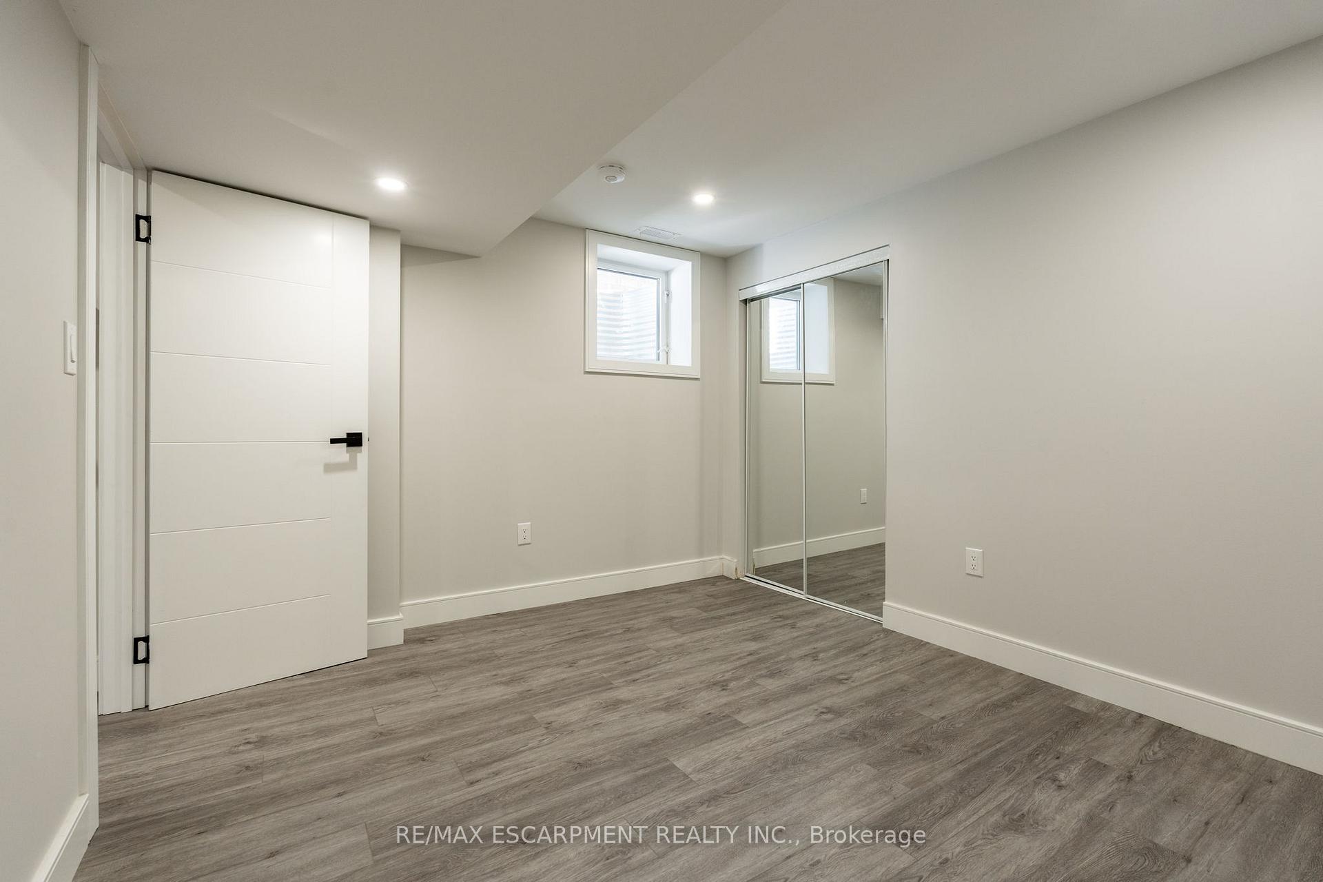 Photo 11 of Unit Bsmnt, 70 Rockledge Drive, Hamilton, Stoney Creek Mountain — HOMEH