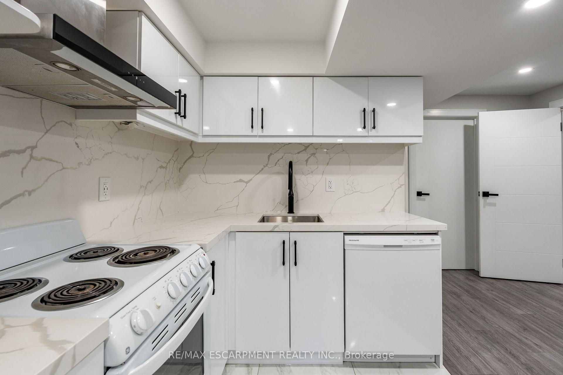 Photo 18 of Unit Bsmnt, 70 Rockledge Drive, Hamilton, Stoney Creek Mountain — HOMEH