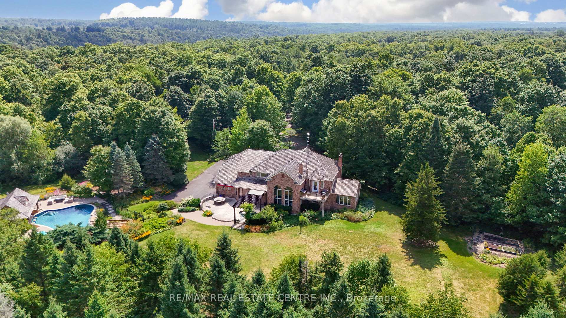 Photo 14 of 13701 4th Nassagaweya Line, Milton, Rural Nassagaweya — HOMEH