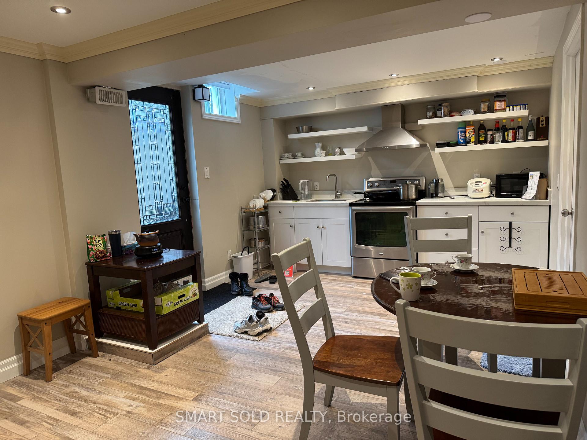 Photo 7 of Unit Lower, 13 Manorpark Court, Markham, Raymerville — HOMEH