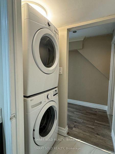 Photo 9 of Unit Lower, 13 Manorpark Court, Markham, Raymerville — HOMEH