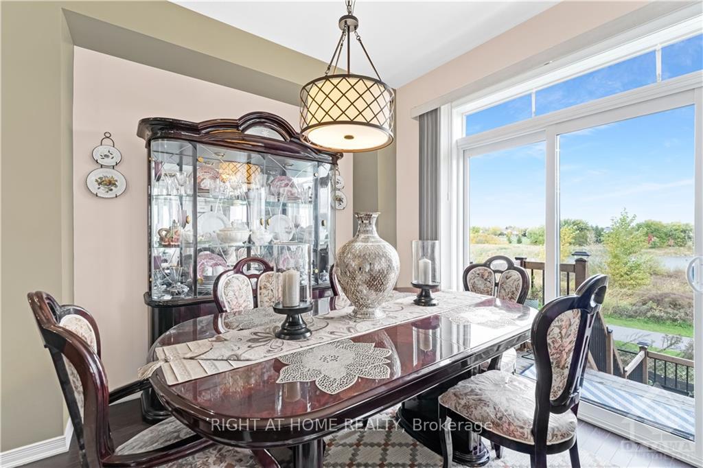 Photo 4 of 559 Radiant, Ottawa, Kanata - Emerald Meadows/Trailwest — HOMEH