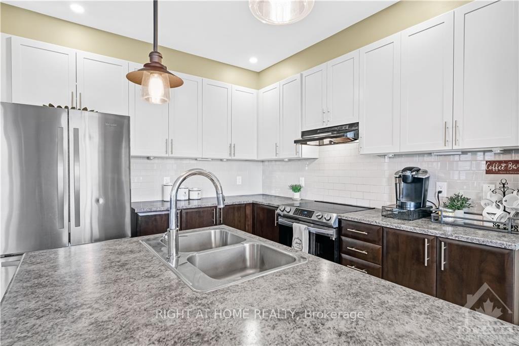 Photo 5 of 559 Radiant, Ottawa, Kanata - Emerald Meadows/Trailwest — HOMEH