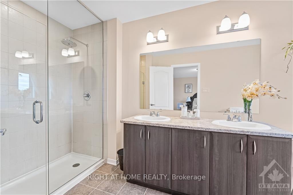 Photo 12 of 559 Radiant, Ottawa, Kanata - Emerald Meadows/Trailwest — HOMEH