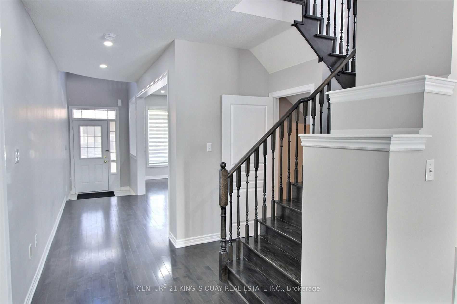 Photo 9 of 72 Bracknell Avenue, Markham, Berczy — HOMEH