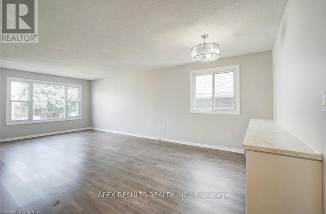 Photo 4 of 18 Agnes Street, Hamilton, Crown Point — HOMEH