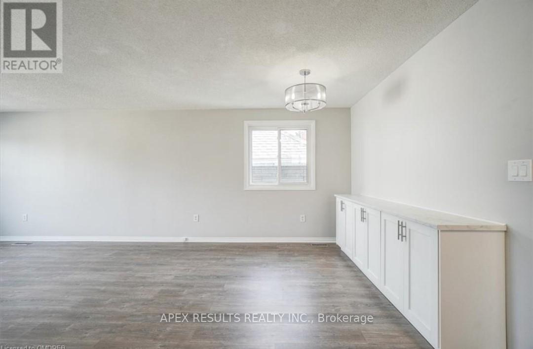 Photo 5 of 18 Agnes Street, Hamilton, Crown Point — HOMEH
