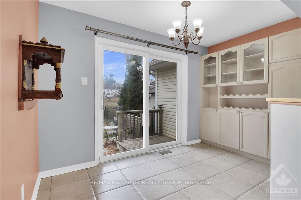 Photo 13 of 5 Newcastle Avenue, Ottawa, Kanata - Morgan's Grant/South March — HOMEH