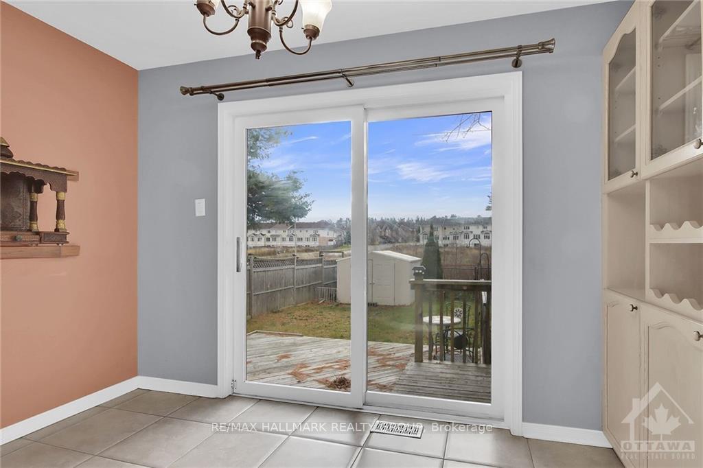 Photo 14 of 5 Newcastle Avenue, Ottawa, Kanata - Morgan's Grant/South March — HOMEH
